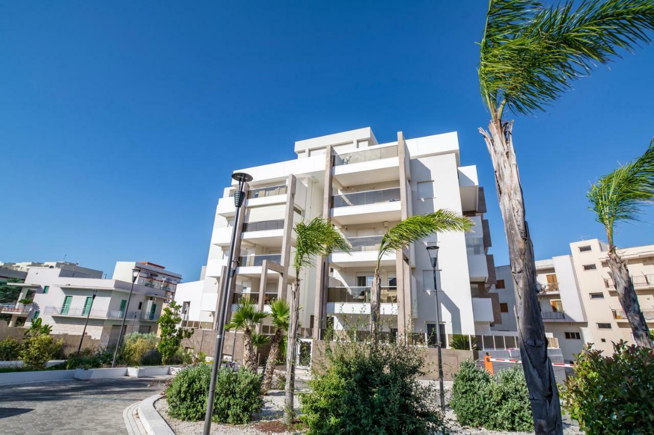 Wepuglia - La Casa Del Cardinale Appartement Monopoli Buitenkant foto